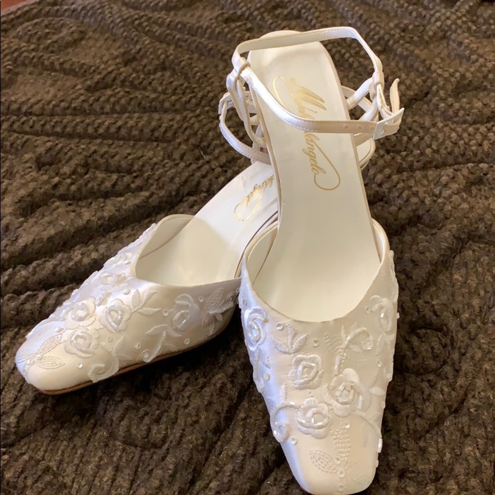 Michaelangelo white 👠 shoe